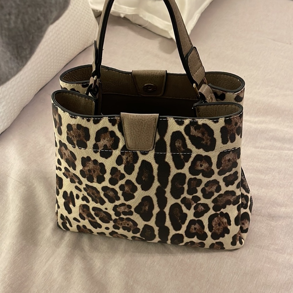Purse - Picture 8 of 10